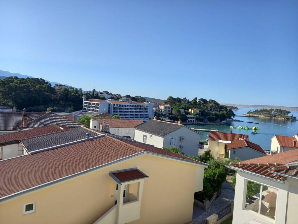 Apartman Katica Banjol Exteriör bild