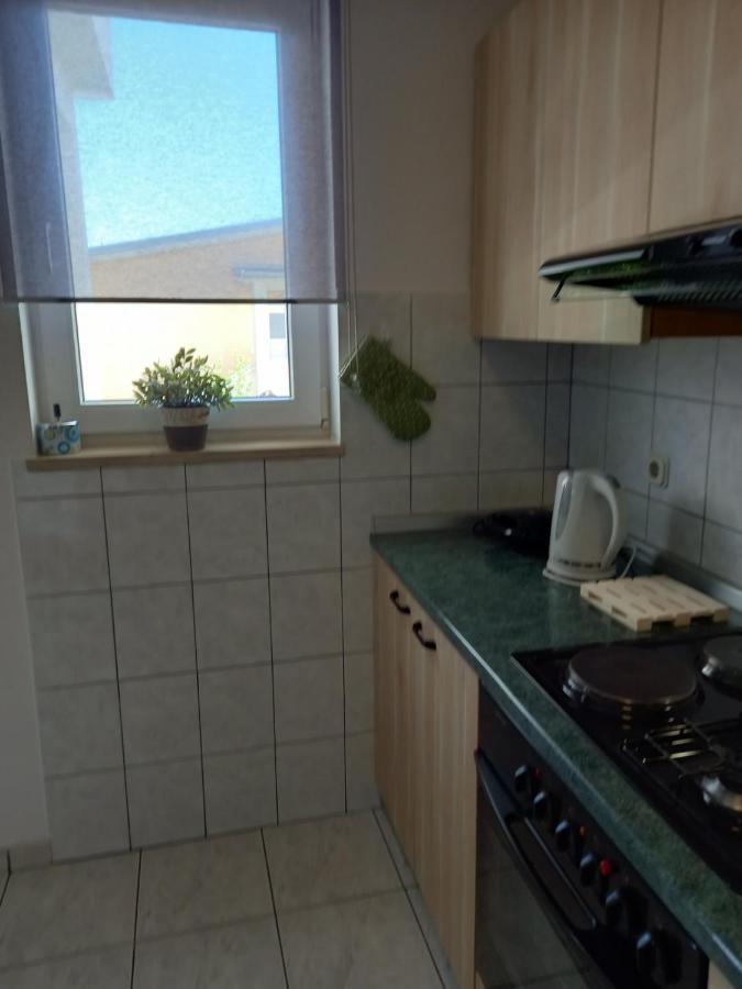Apartman Katica Banjol Exteriör bild